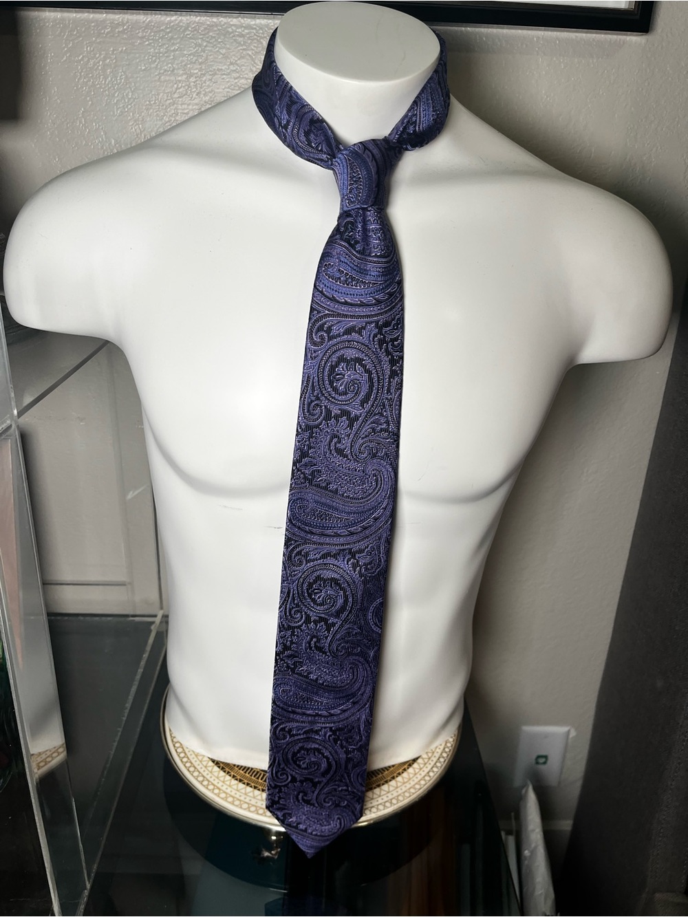 Men’s Purple Paisley Silk-Effect Tie